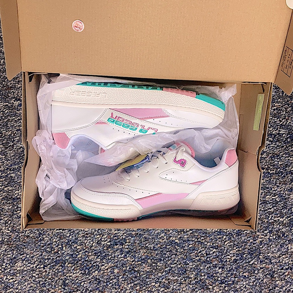 L.A. Gear Sketchers Low Top Sneakers - Picture 2 of 4